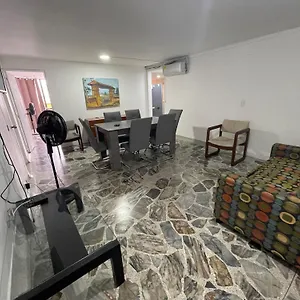 Comodo En Laureles, Grande, Centrico ,bien Ubicado Apto203 Medellín