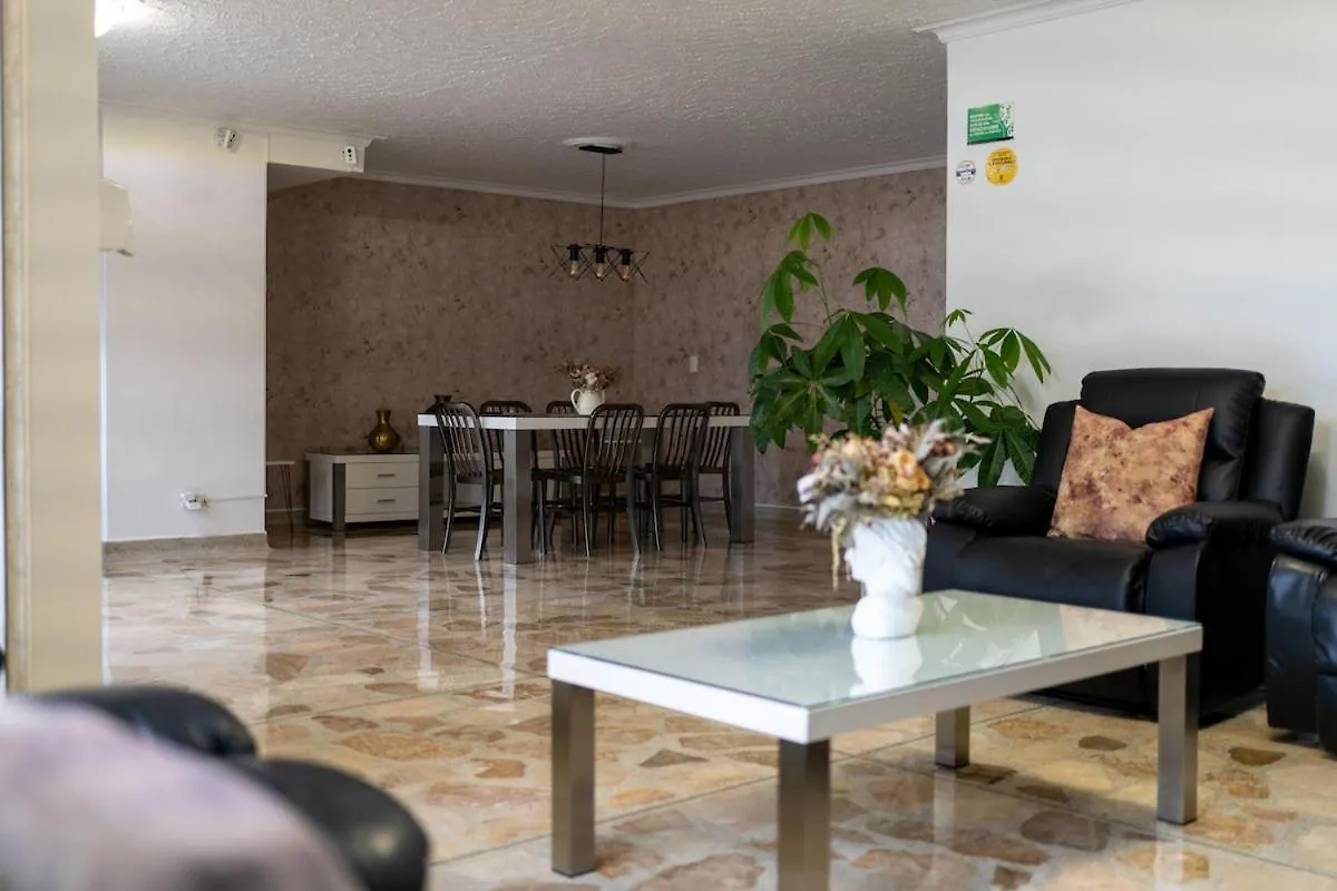 Casa Laurel Hospedaje Boutique Alojamiento Completo Medellín Villa
