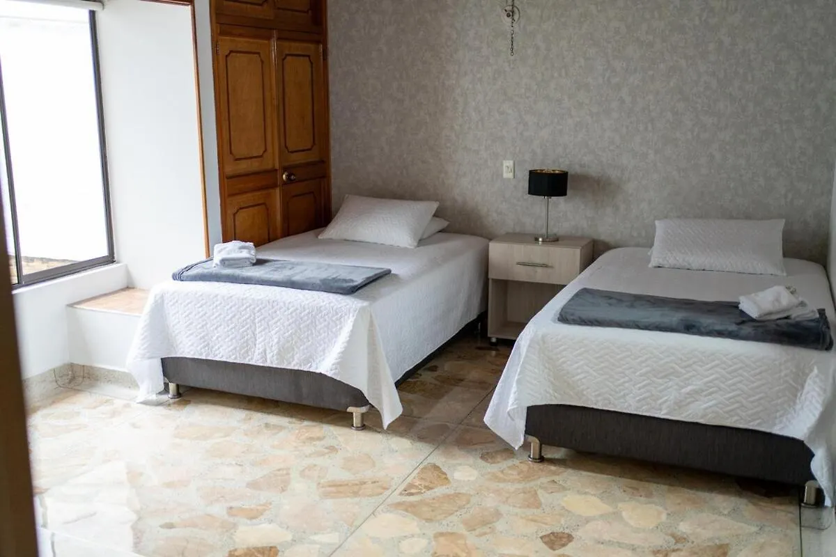 Villa Casa Laurel Hospedaje Boutique Alojamiento Completo Medellín Colombia